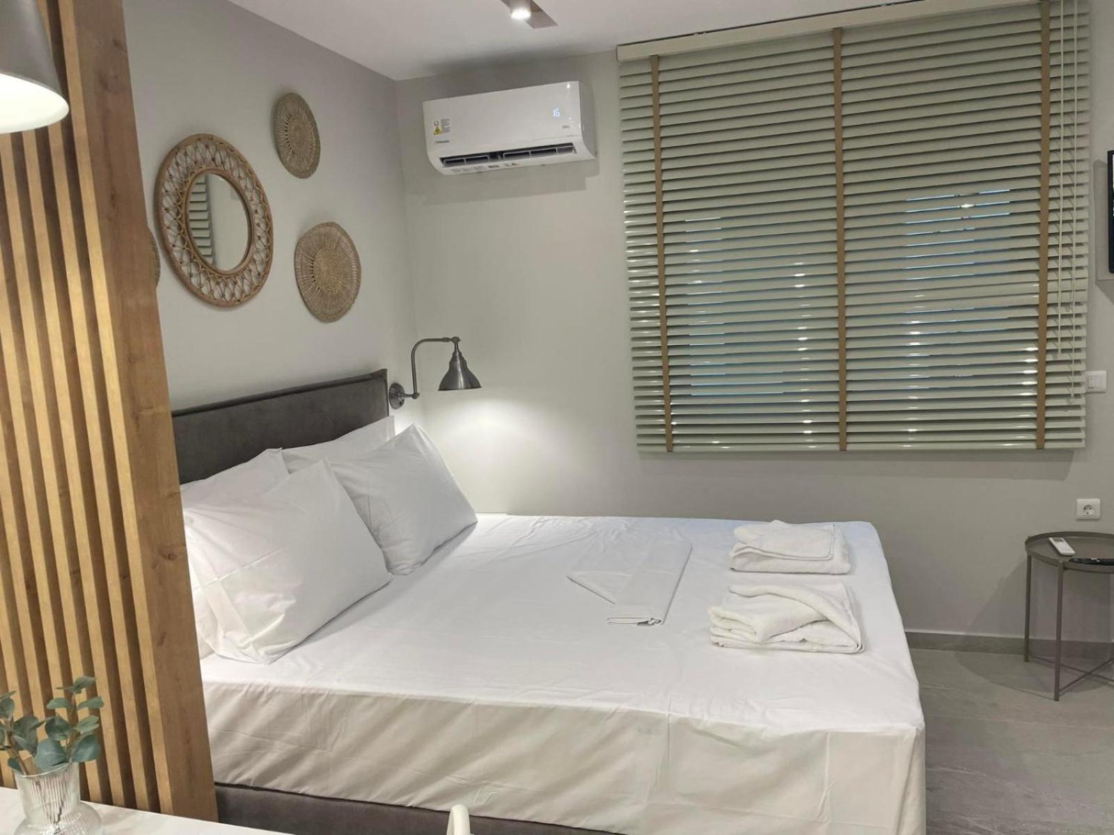 Armonia Small Luxury Apartments Ierápetra Oda fotoğraf